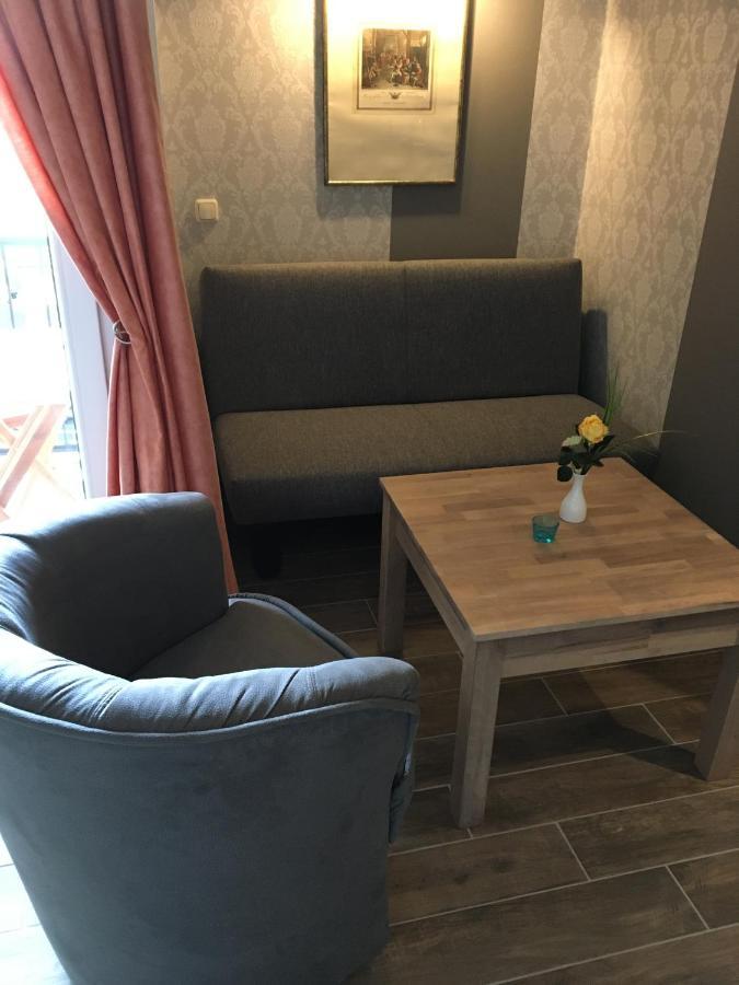 Hotel-Pension Markt-Scheune Anno 1652 Vlotho Eksteriør billede